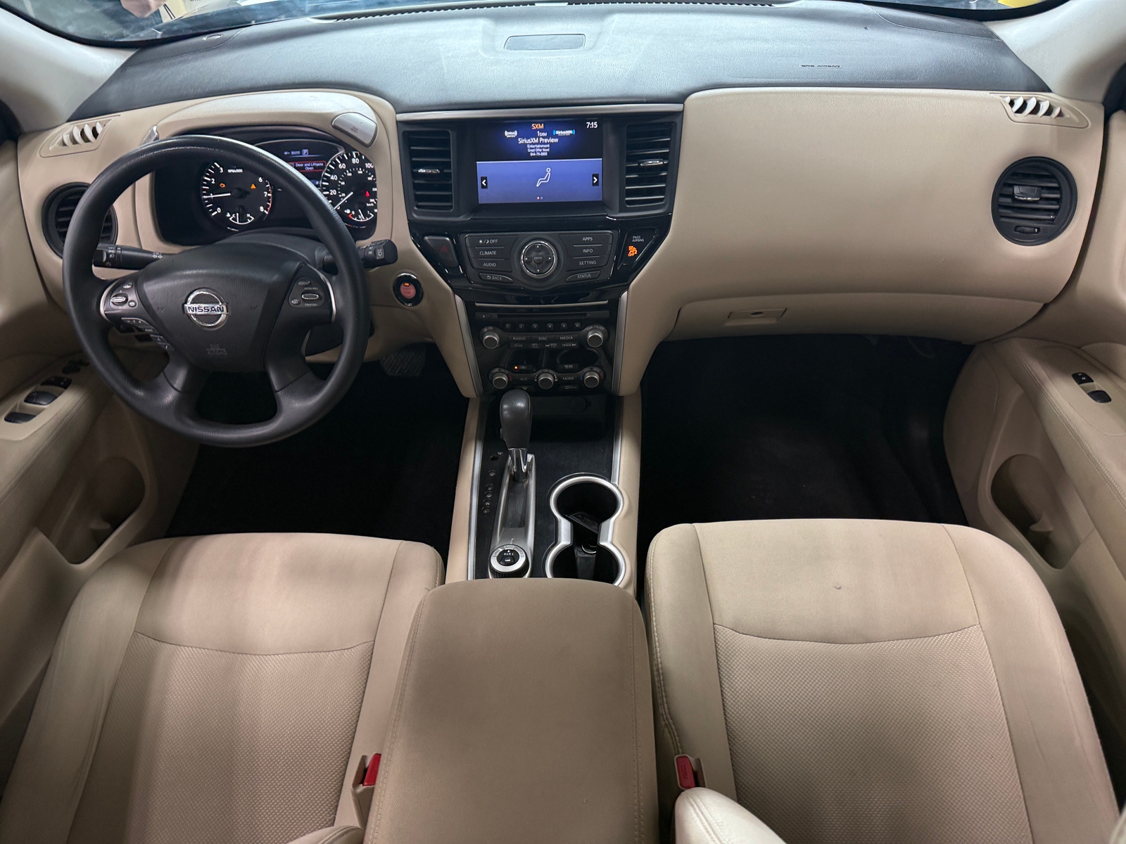 Thumbnail: 2017 Nissan Pathfinder - 3