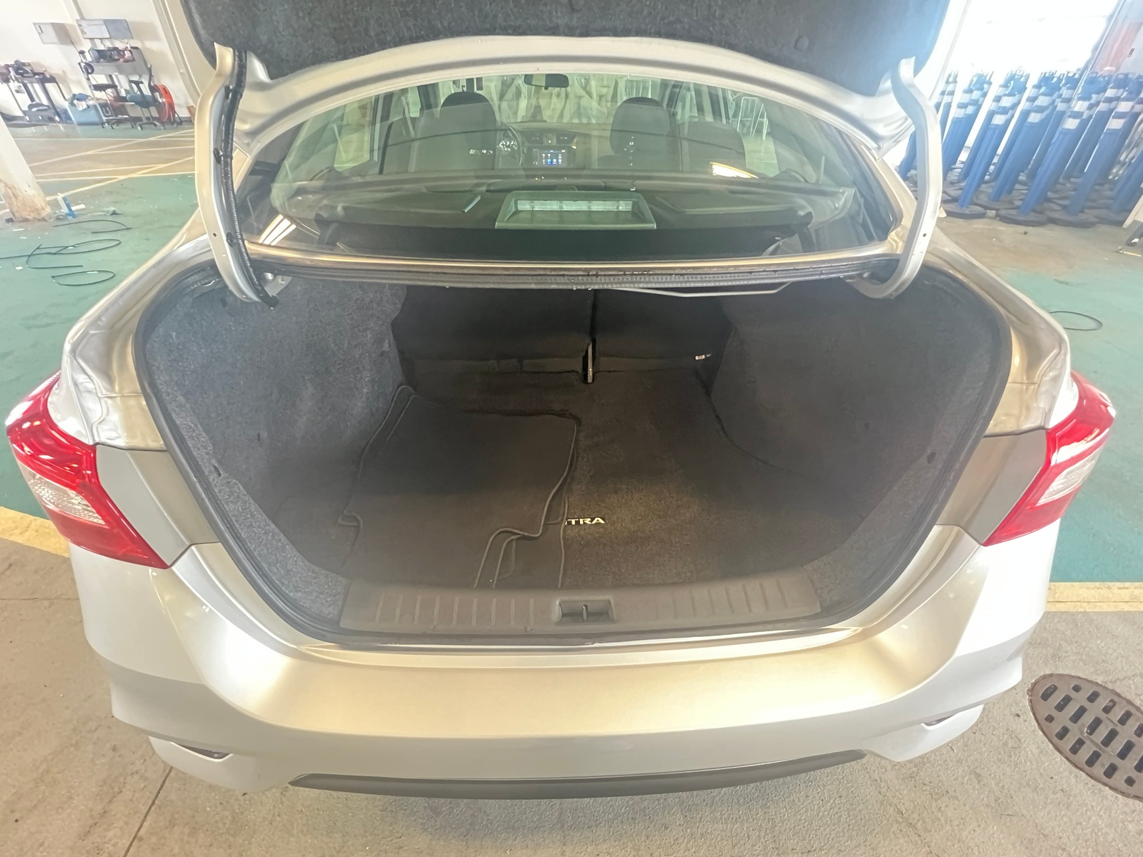 Thumbnail: 2019 Nissan Sentra - 7