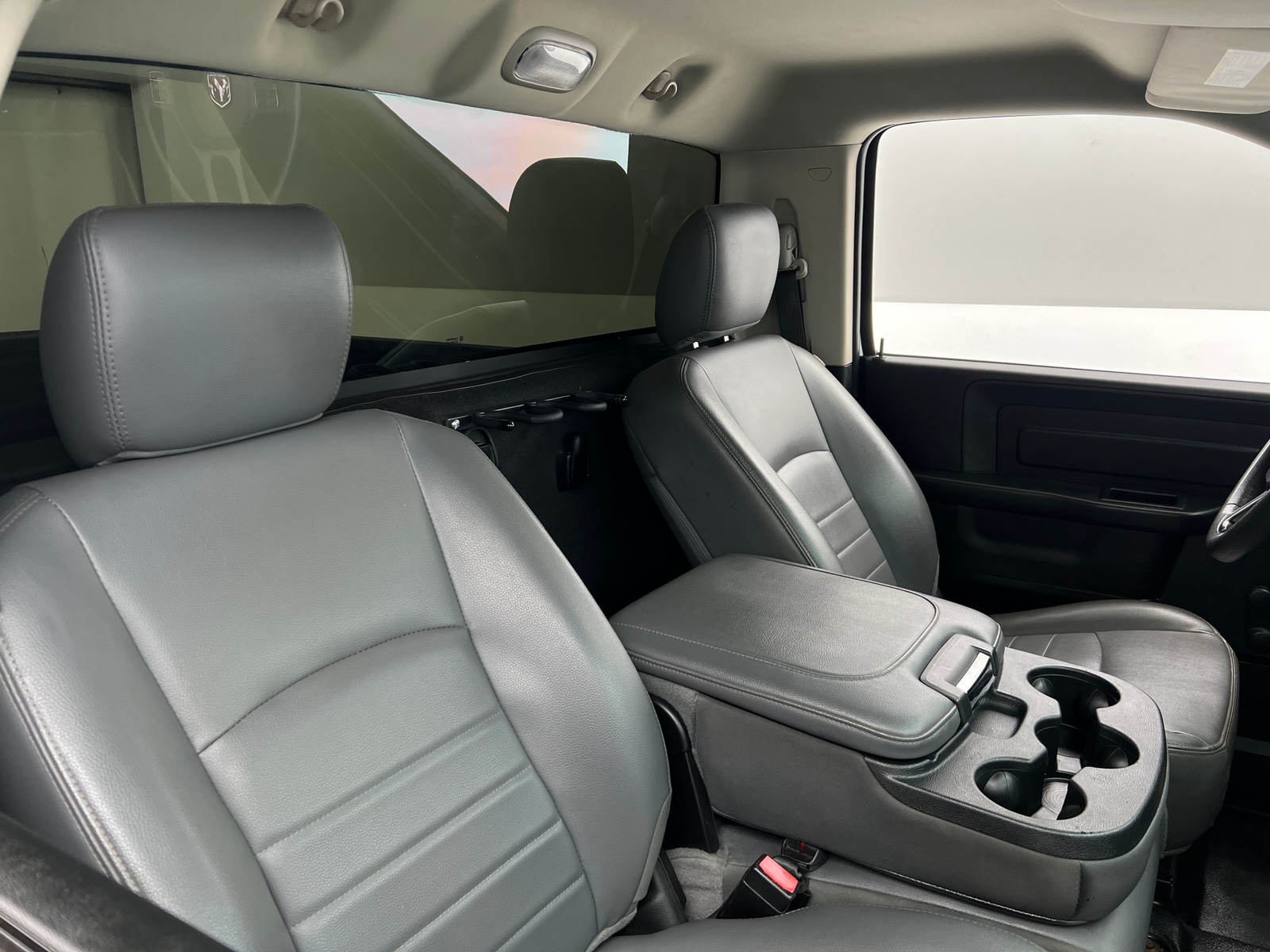 Thumbnail: 2019 RAM 1500 Classic - 2