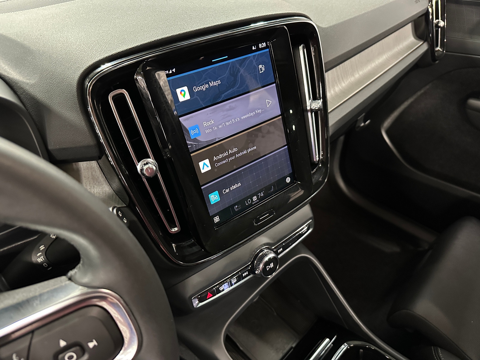 Thumbnail: 2024 Volvo XC40 - 3