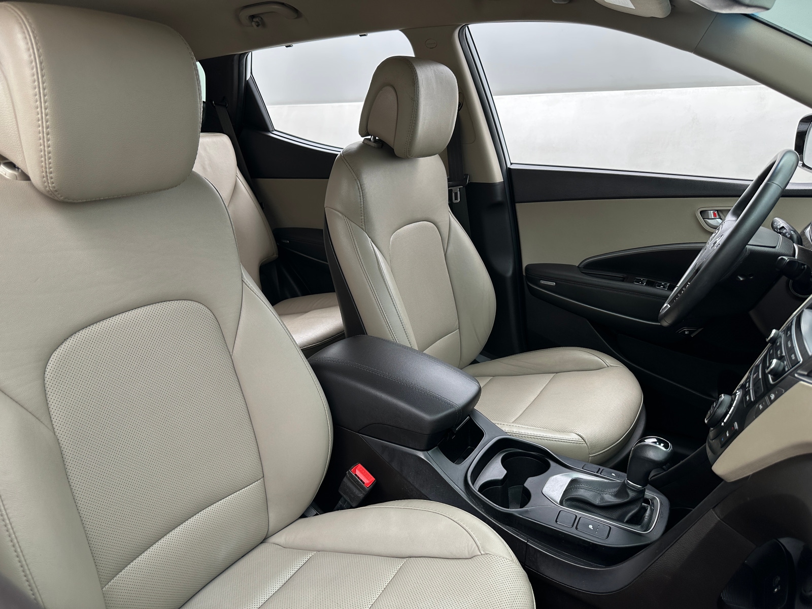Thumbnail: 2017 Hyundai Santa Fe - 2