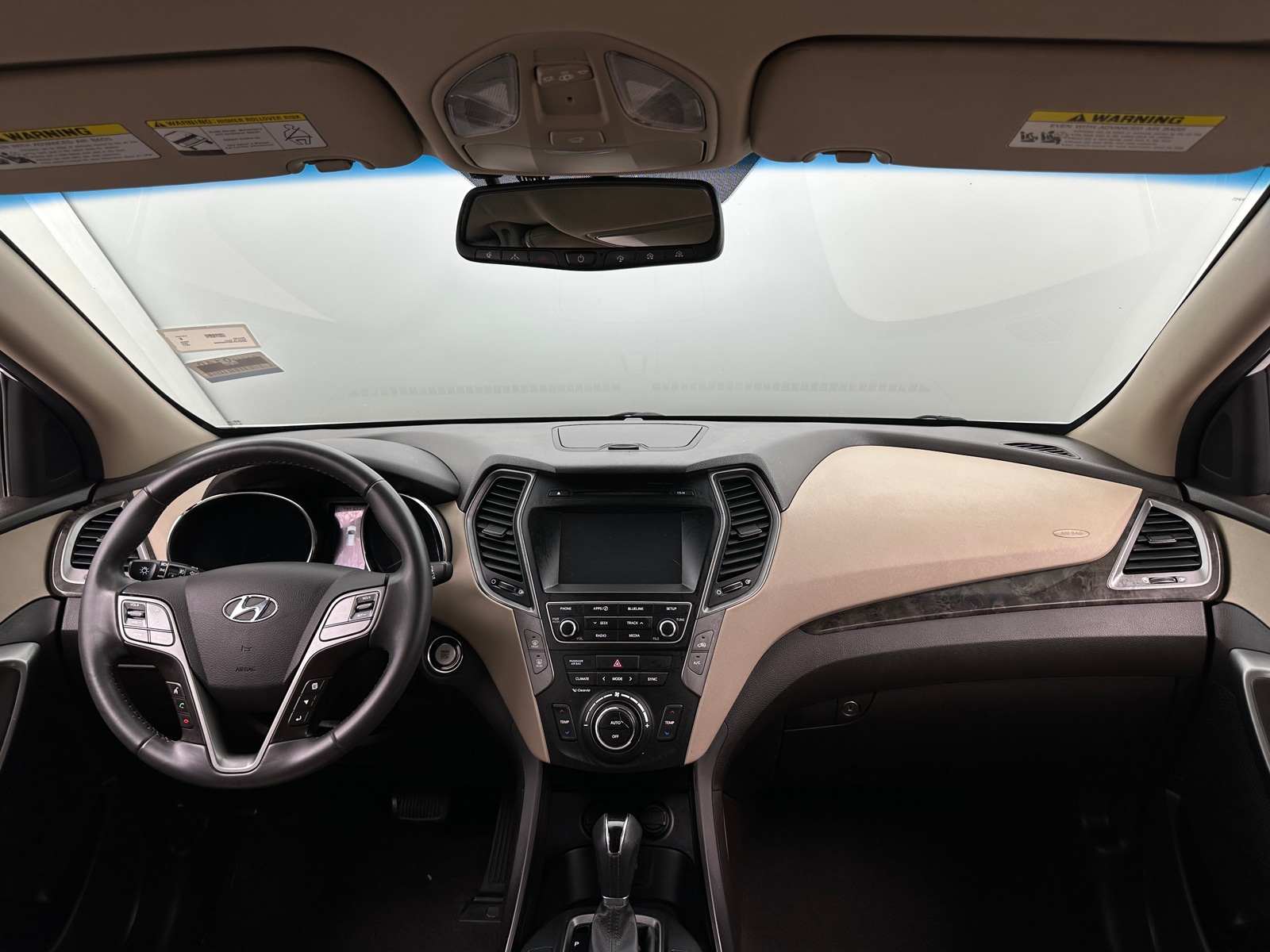 Thumbnail: 2017 Hyundai Santa Fe - 3