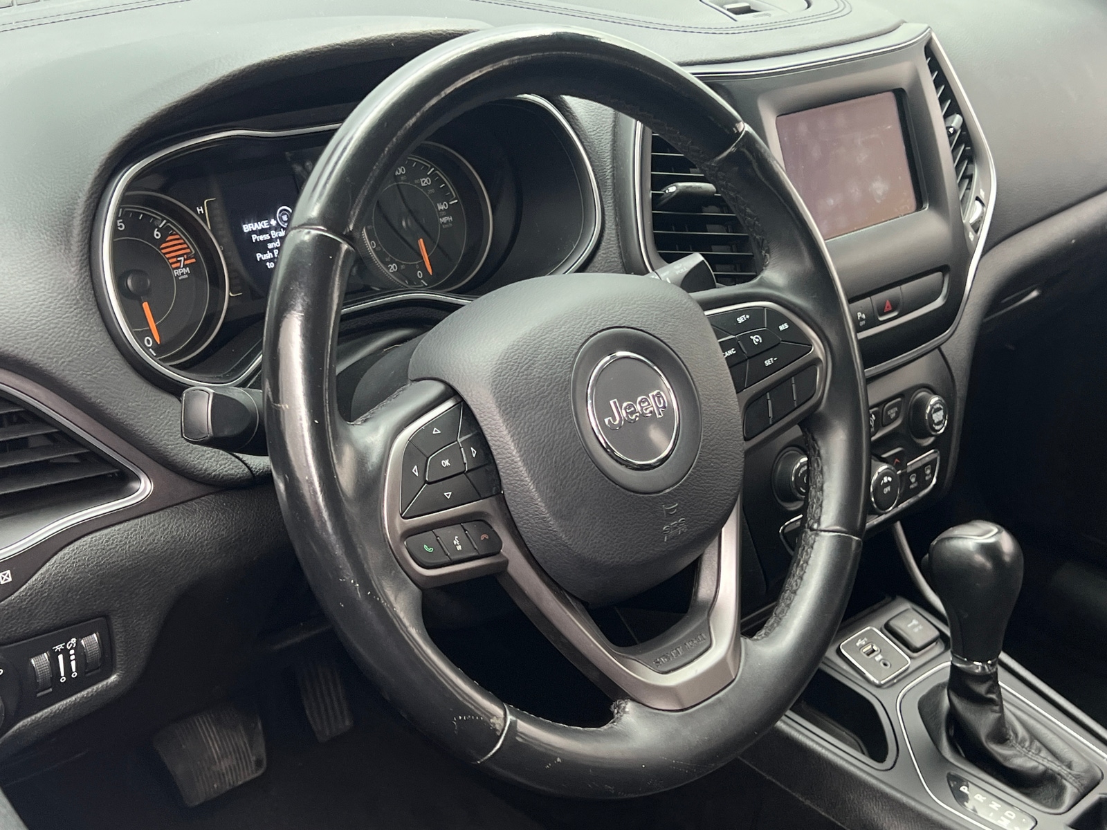 Thumbnail: 2019 Jeep Cherokee - 5