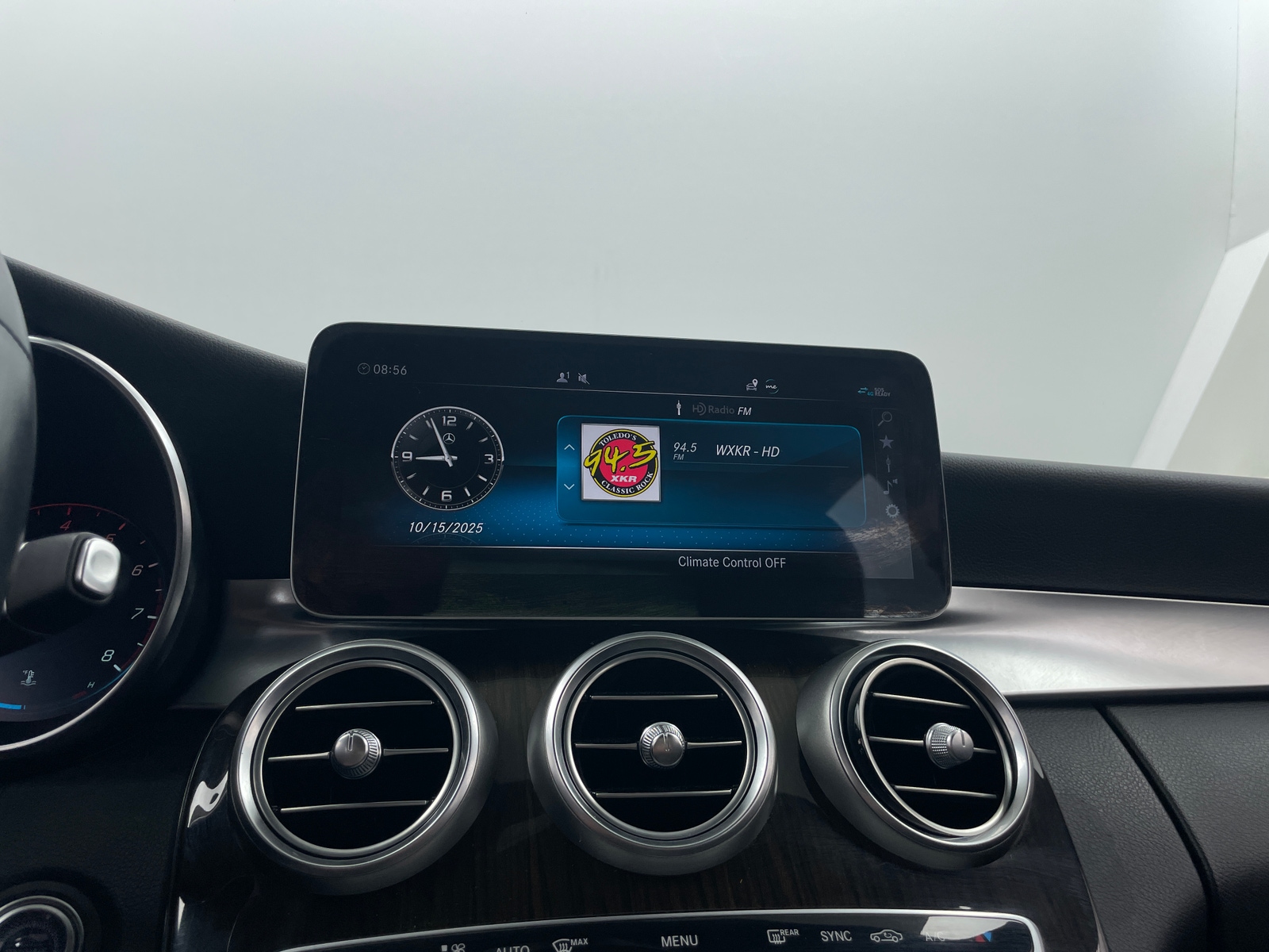Thumbnail: 2020 Mercedes-Benz C-Class - 3