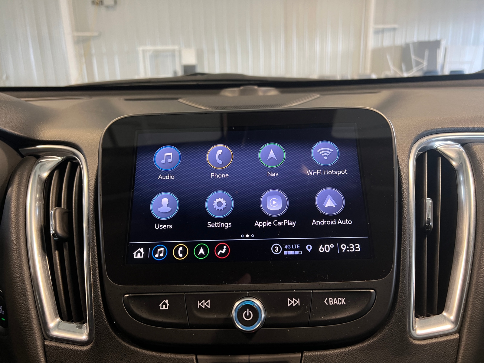 Thumbnail: 2024 Chevrolet Malibu - 3