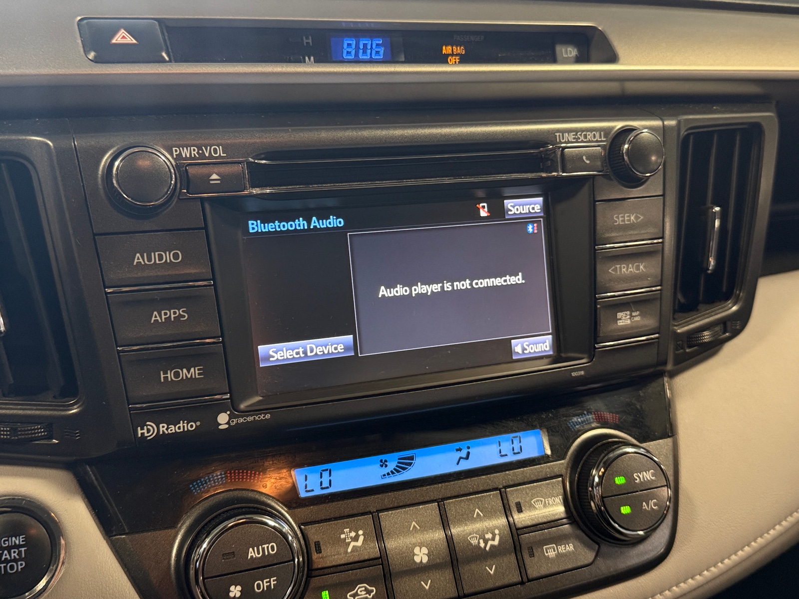 Thumbnail: 2015 Toyota RAV4 - 3
