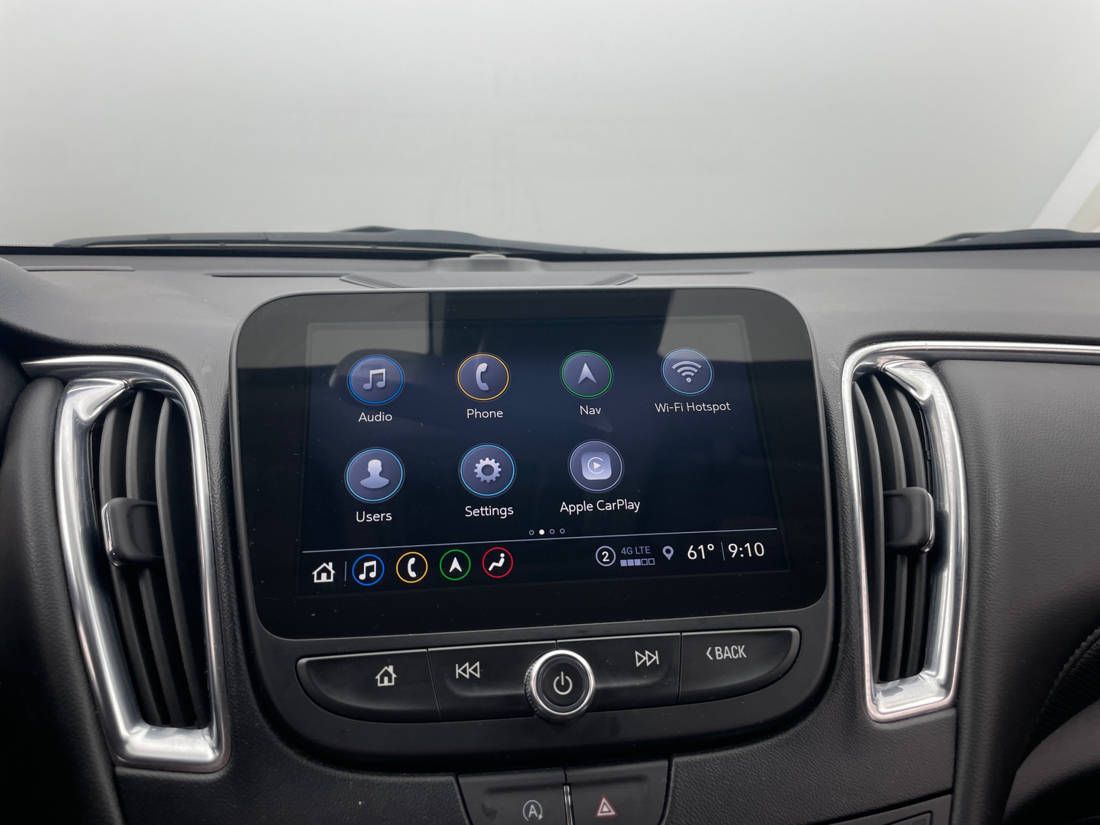 Thumbnail: 2024 Chevrolet Malibu - 3