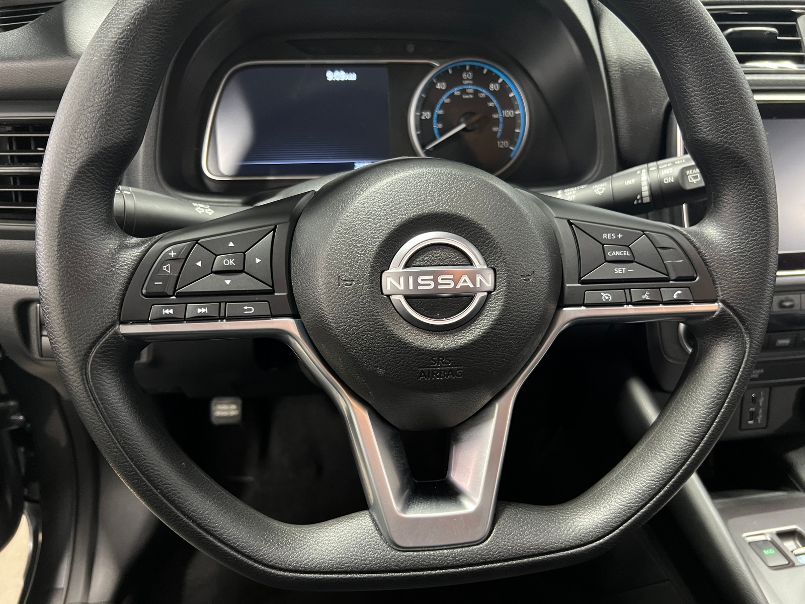 Thumbnail: 2025 Nissan Leaf - 5