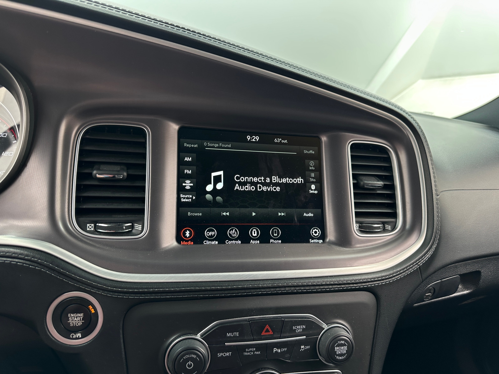 Thumbnail: 2022 Dodge Charger - 4