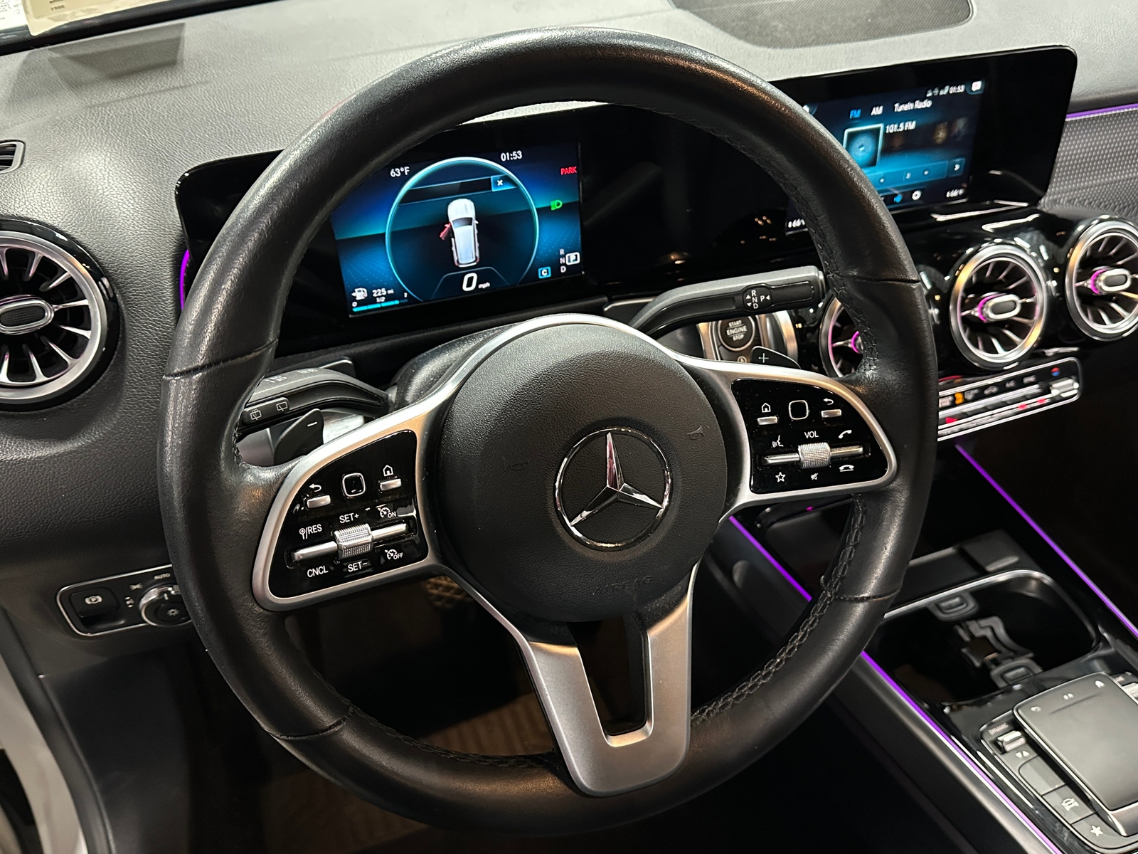 Thumbnail: 2021 Mercedes-Benz GLB - 4