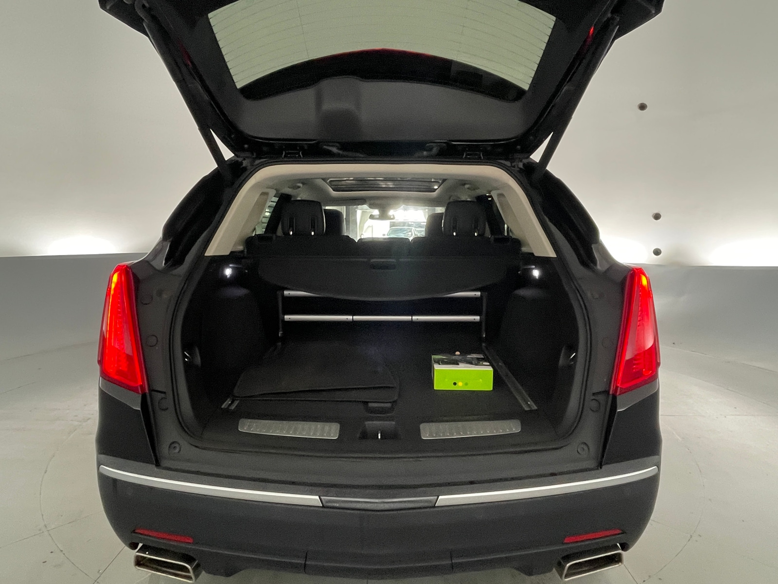 Thumbnail: 2018 Cadillac XT5 - 6