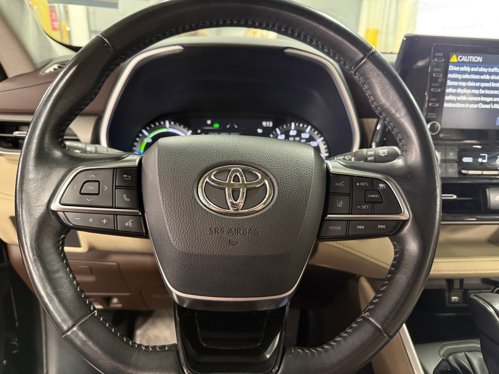 Thumbnail: 2021 Toyota Highlander - 4