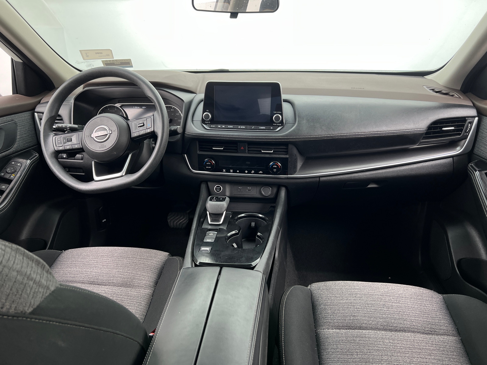 Thumbnail: 2023 Nissan Rogue - 3