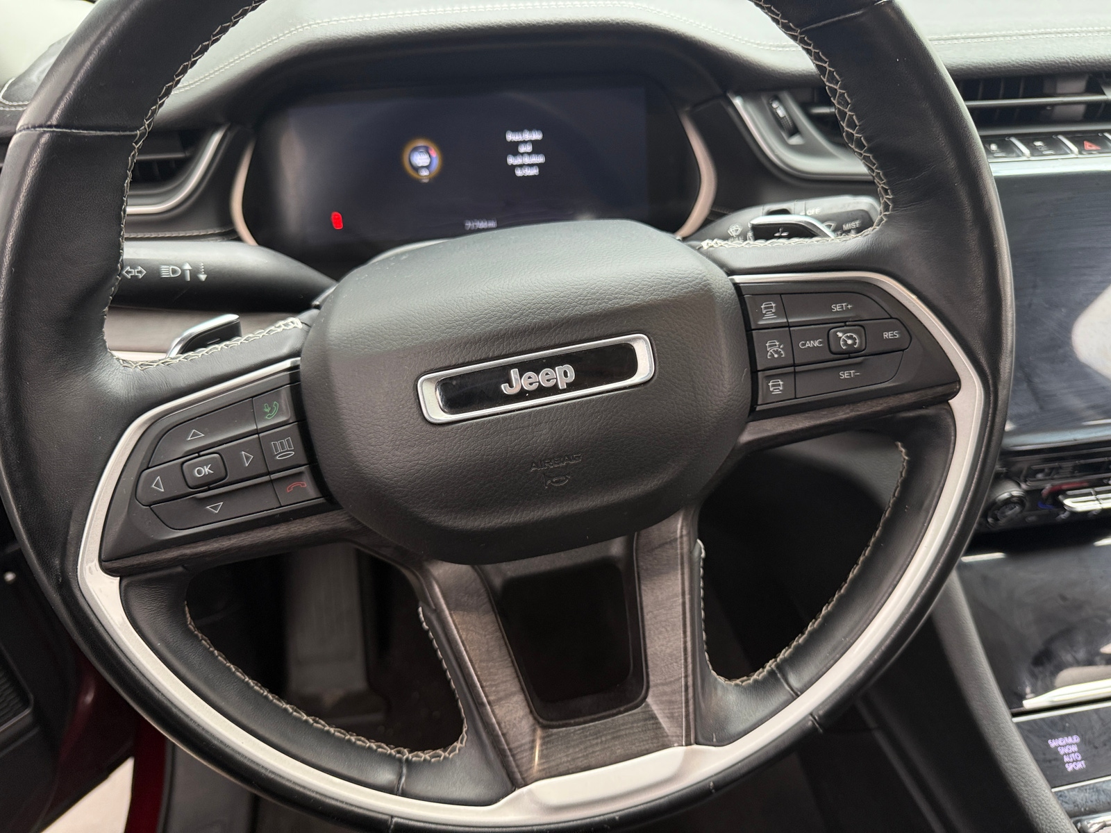 Thumbnail: 2021 Jeep Grand Cherokee L - 4