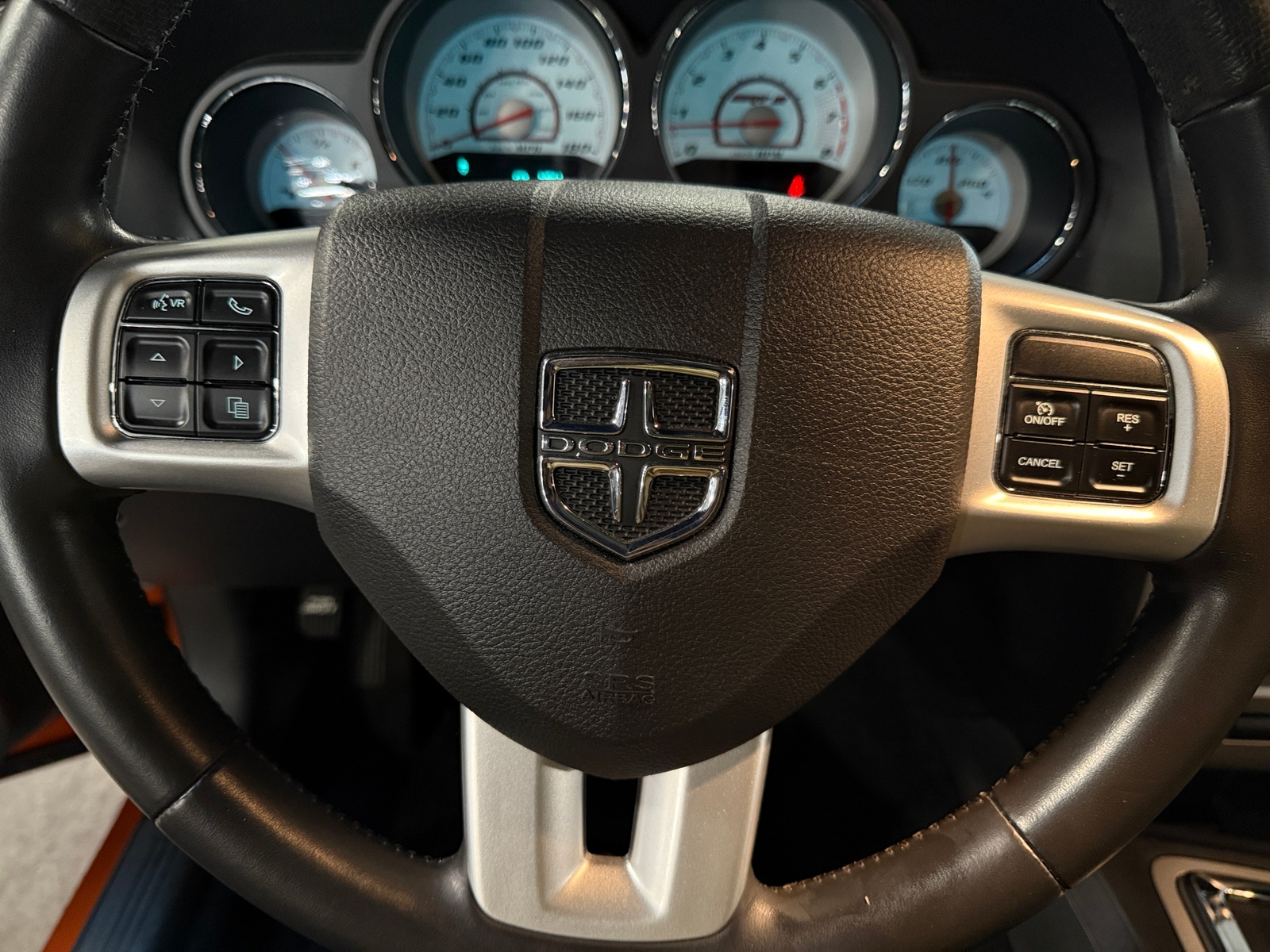 Thumbnail: 2011 Dodge Challenger - 3