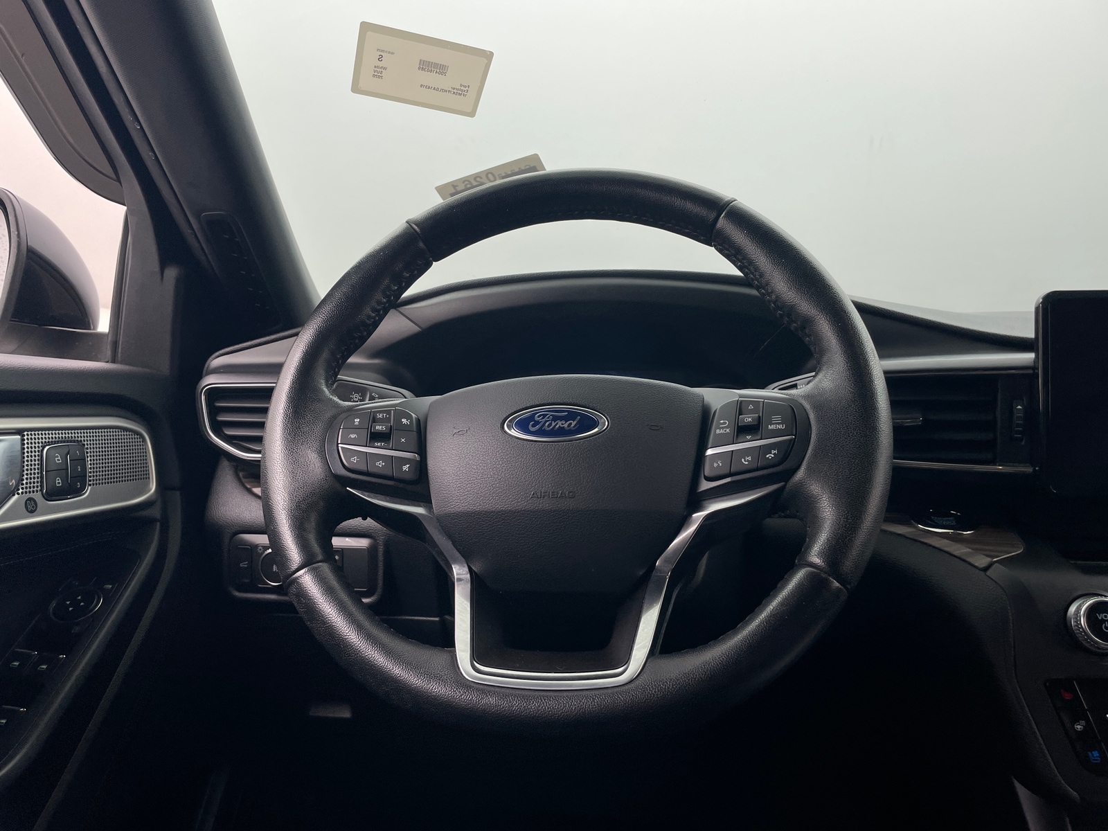 Thumbnail: 2020 Ford Explorer - 4