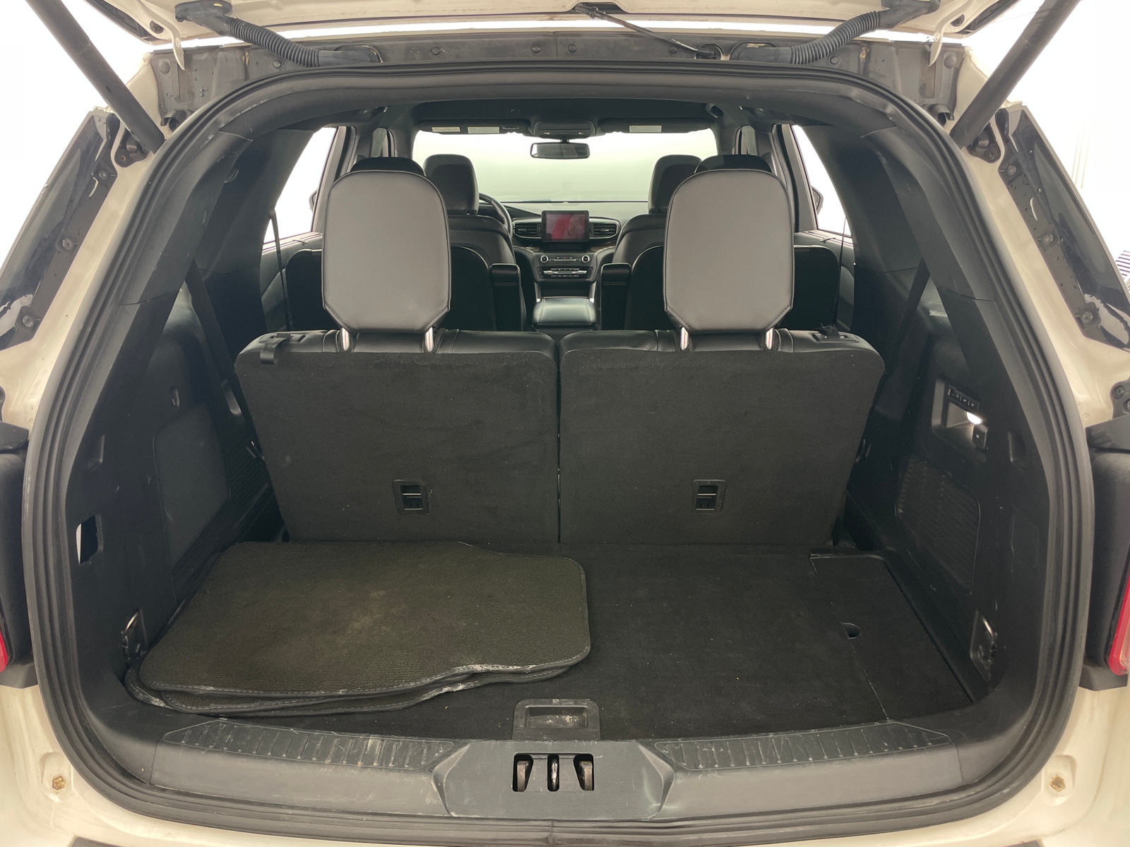 Thumbnail: 2020 Ford Explorer - 6