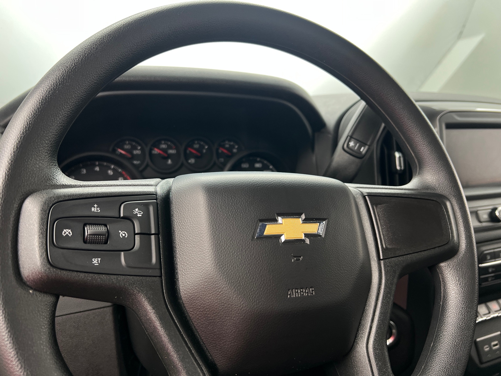Thumbnail: 2024 Chevrolet Silverado 1500 - 5