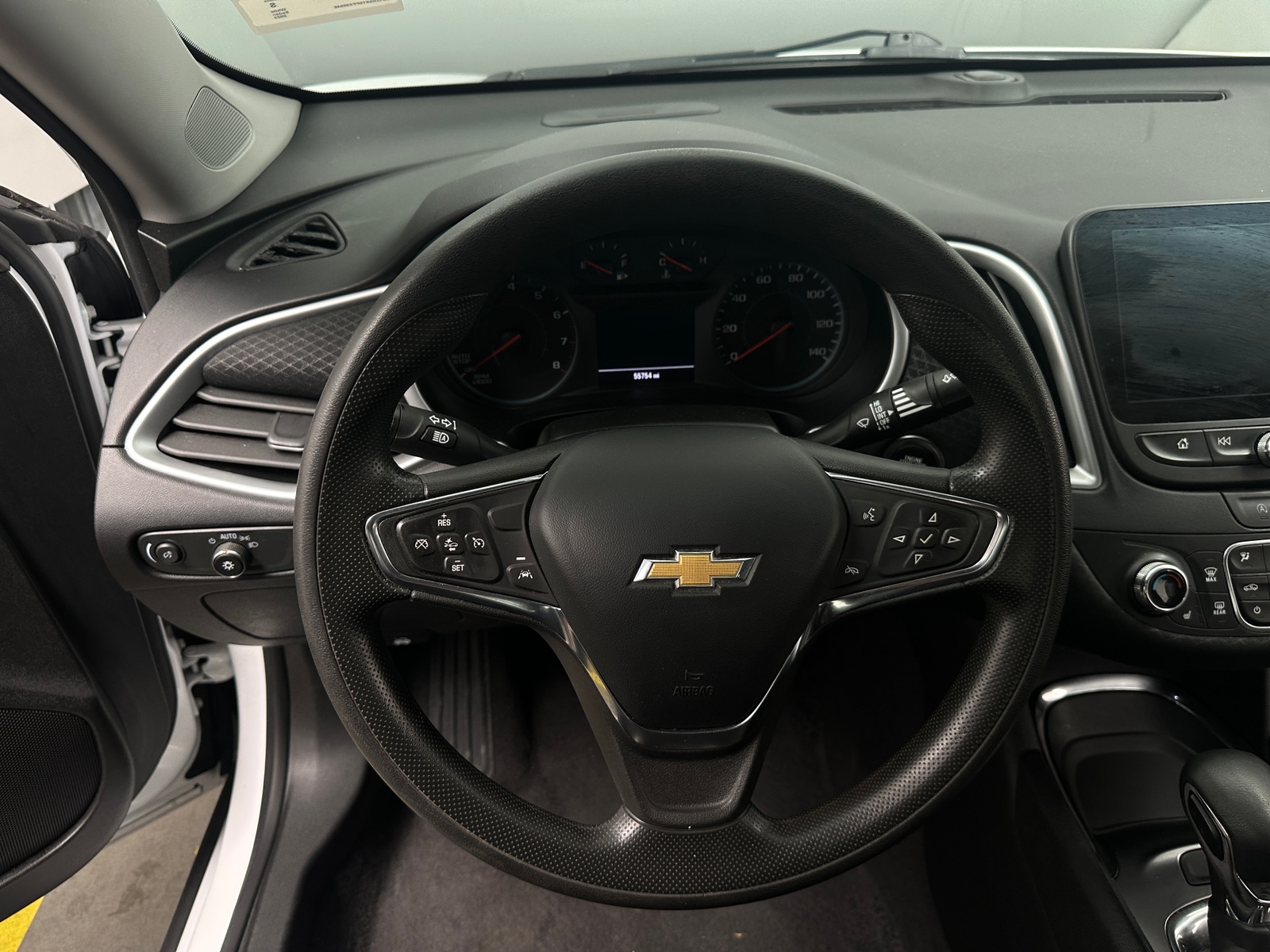 Thumbnail: 2023 Chevrolet Malibu - 5