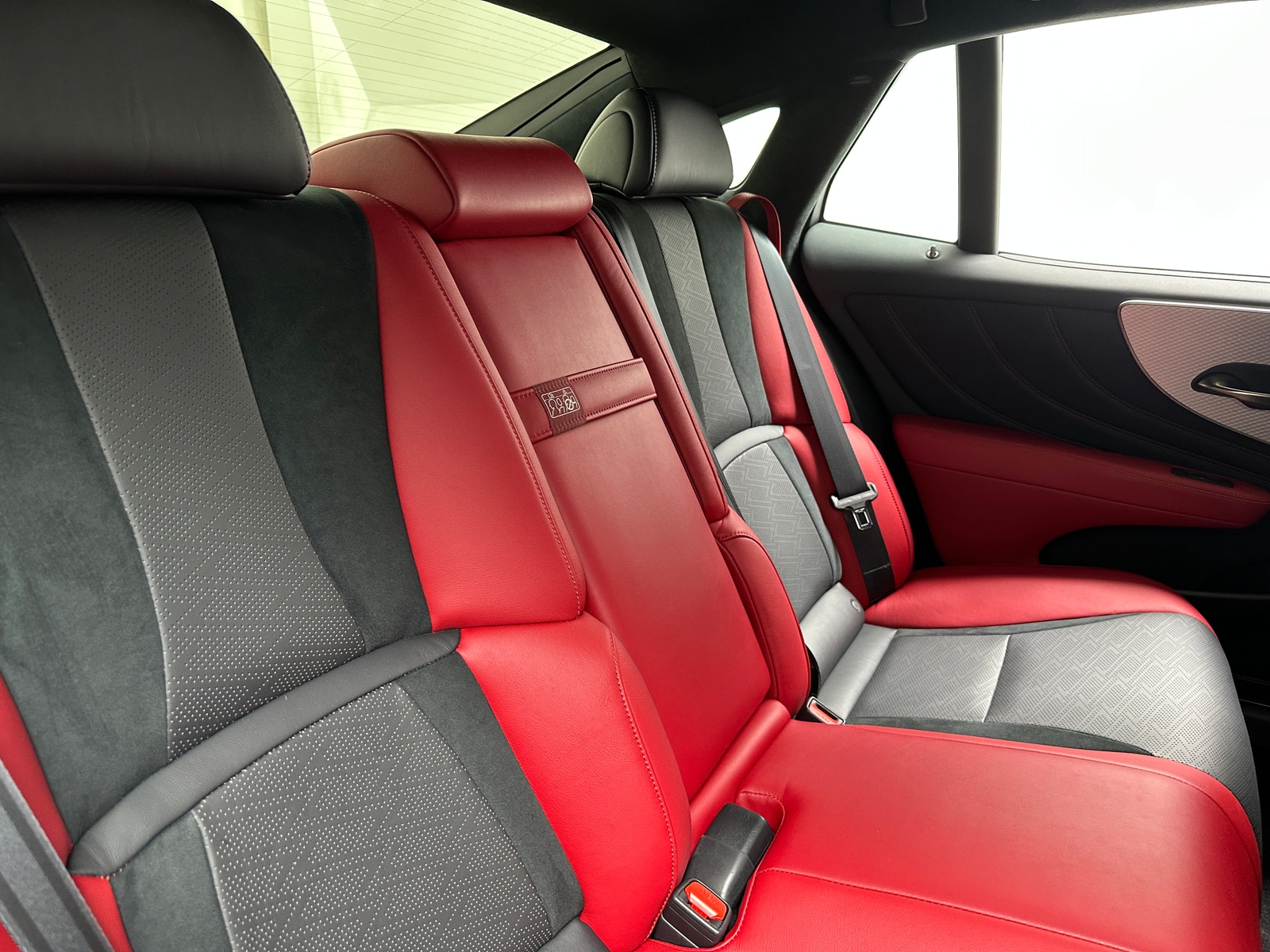 Thumbnail: 2024 Lexus LS - 5