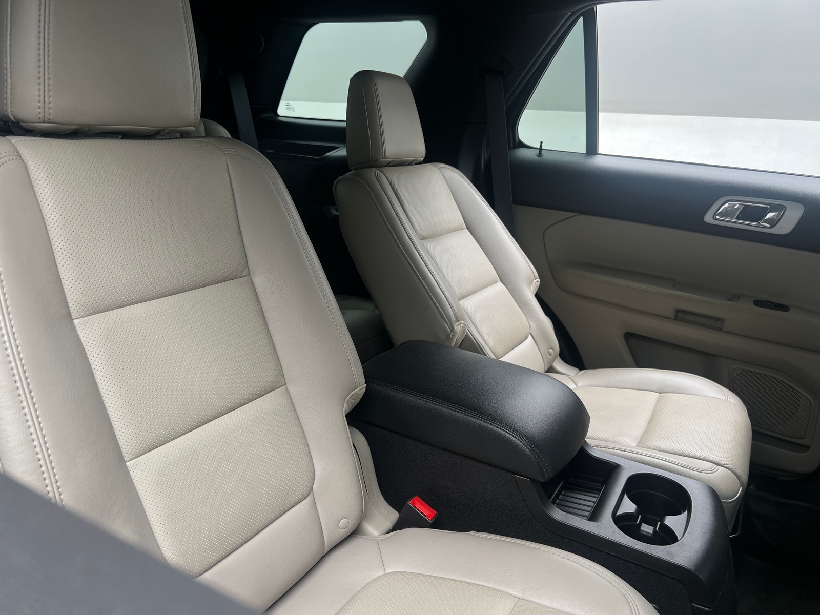 Thumbnail: 2014 Ford Explorer - 5