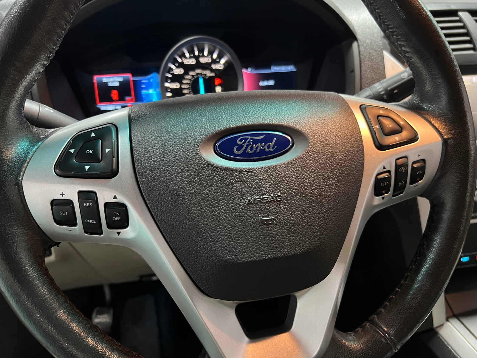 Thumbnail: 2014 Ford Explorer - 4