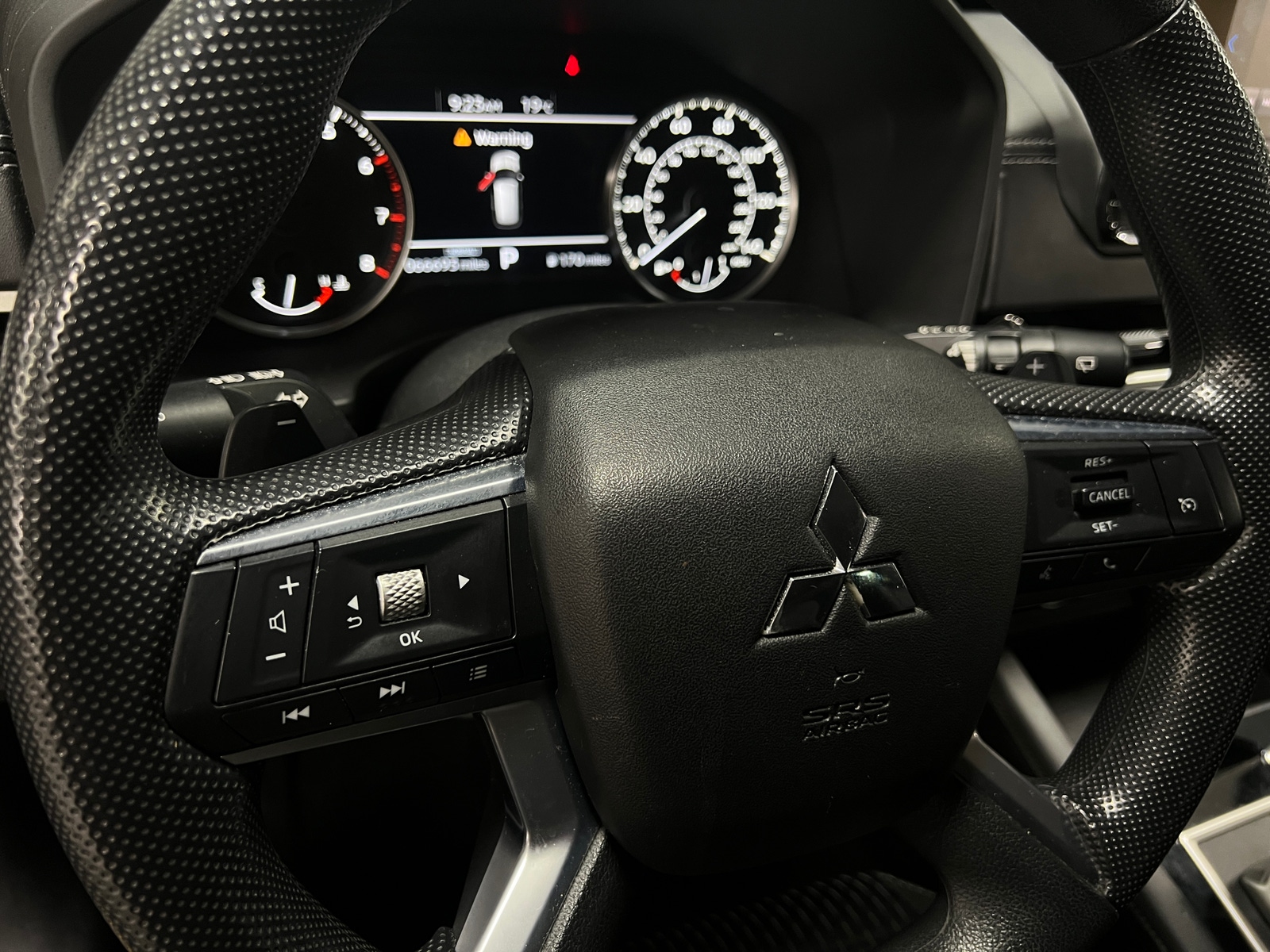 Thumbnail: 2022 Mitsubishi Outlander - 5