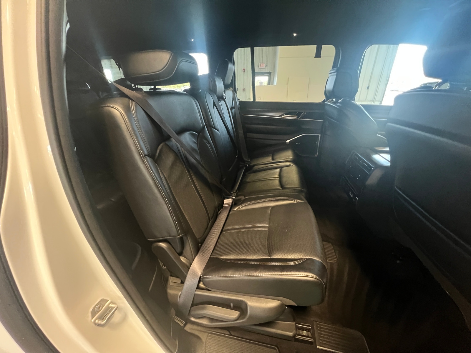 Thumbnail: 2023 Jeep Wagoneer - 5