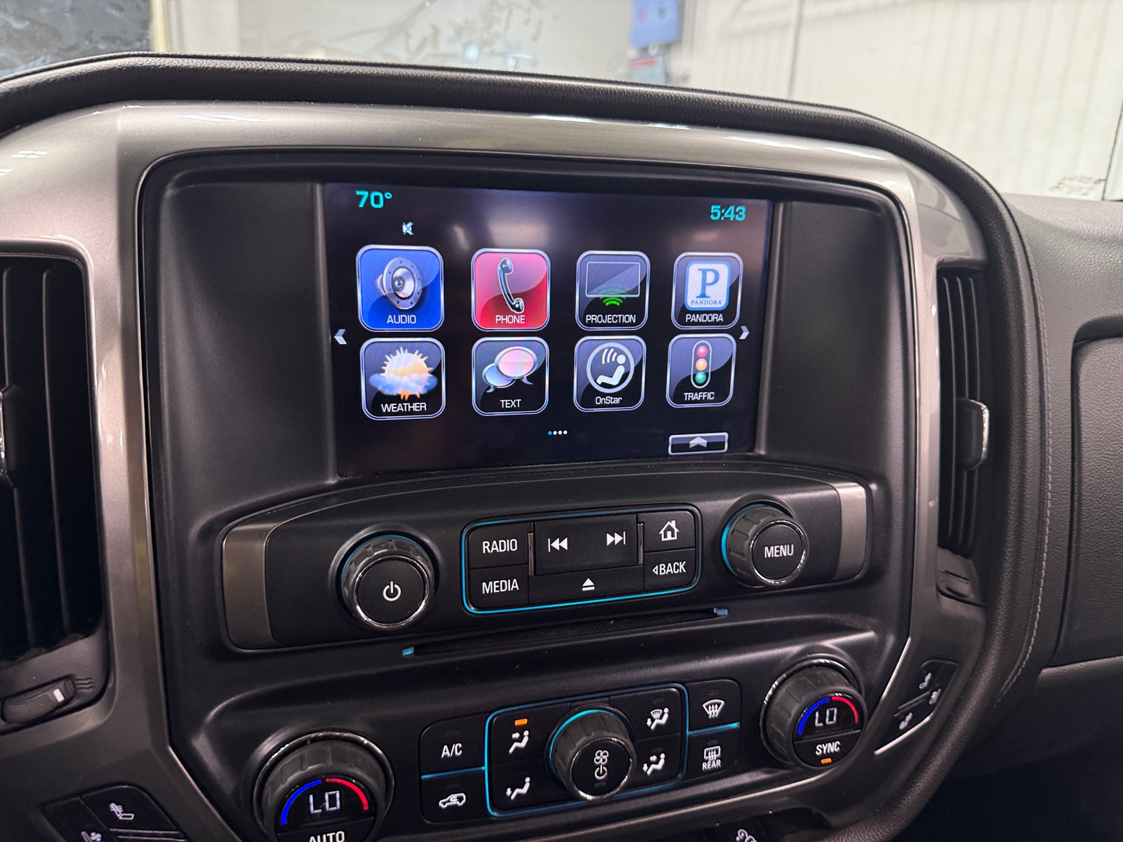 Thumbnail: 2016 Chevrolet Silverado 2500 - 3
