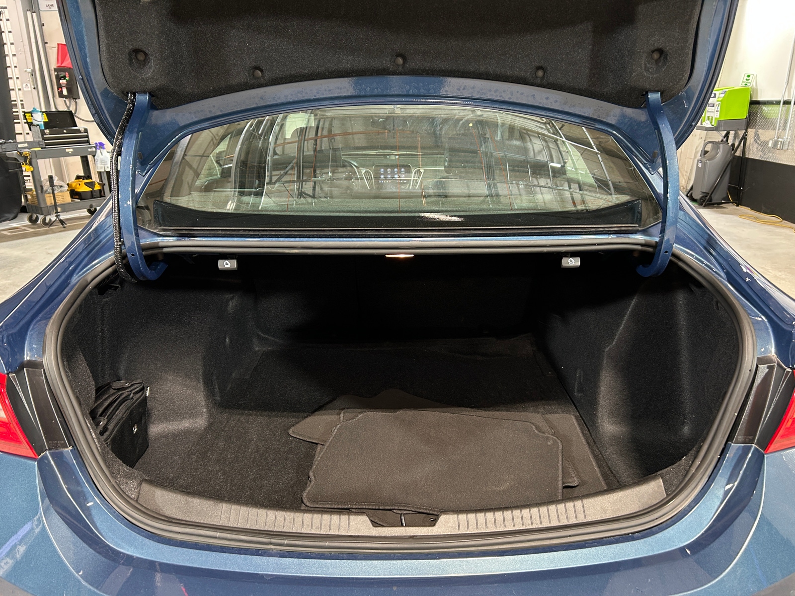 Thumbnail: 2024 Chevrolet Malibu - 7