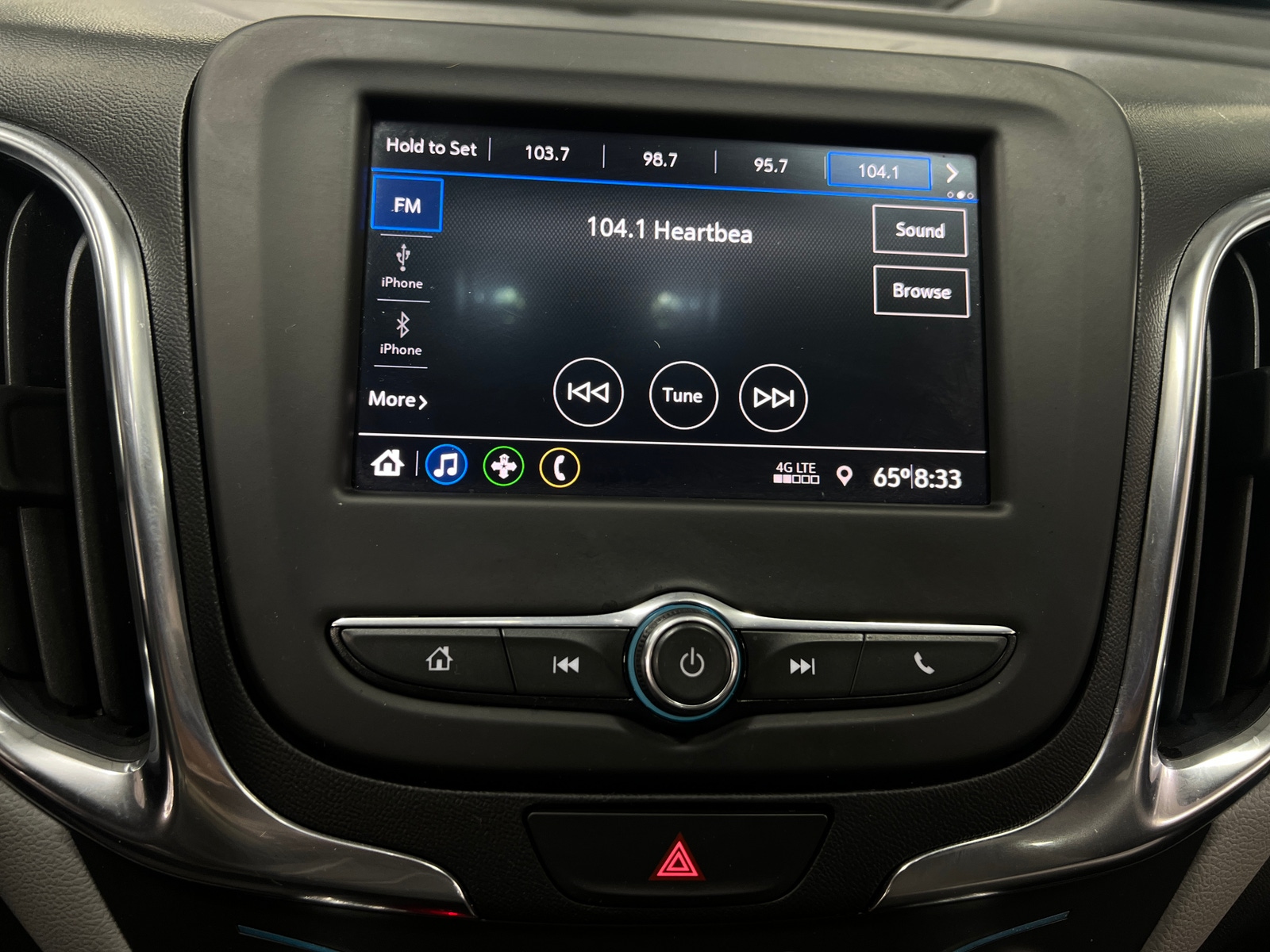 Thumbnail: 2021 Chevrolet Equinox - 4