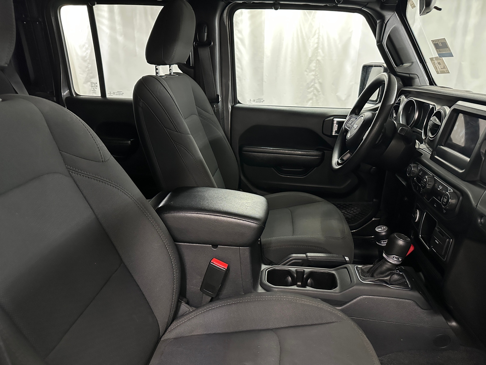 Thumbnail: 2022 Jeep Gladiator - 2