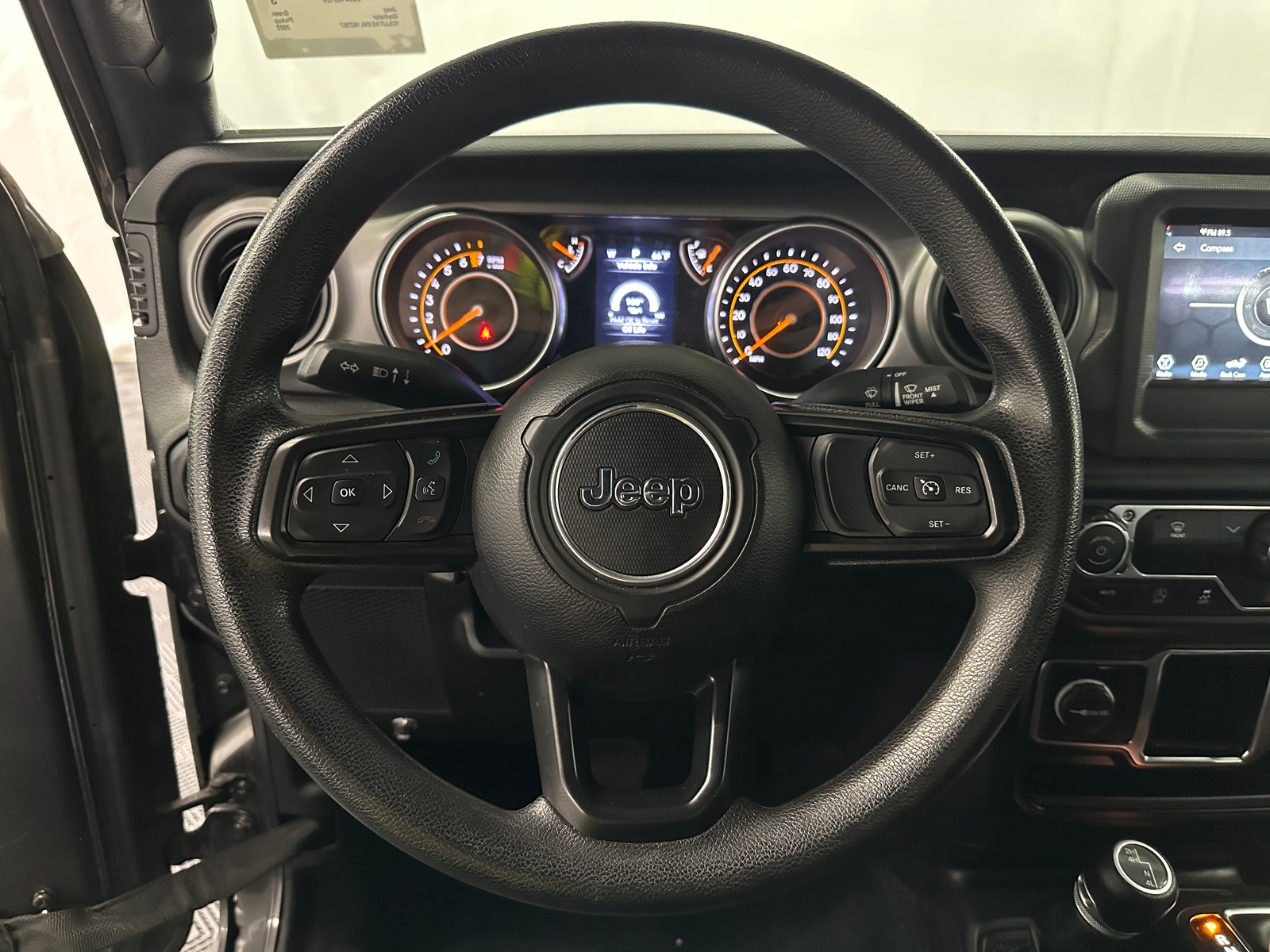 Thumbnail: 2022 Jeep Gladiator - 5