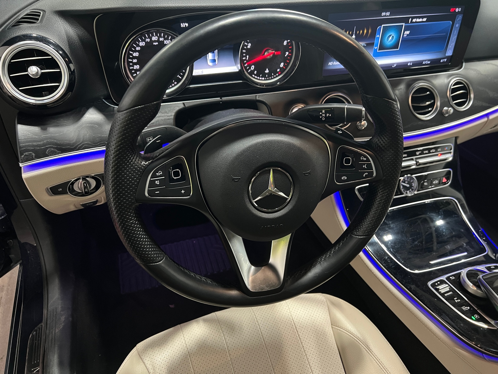 Thumbnail: 2017 Mercedes-Benz E-Class - 4