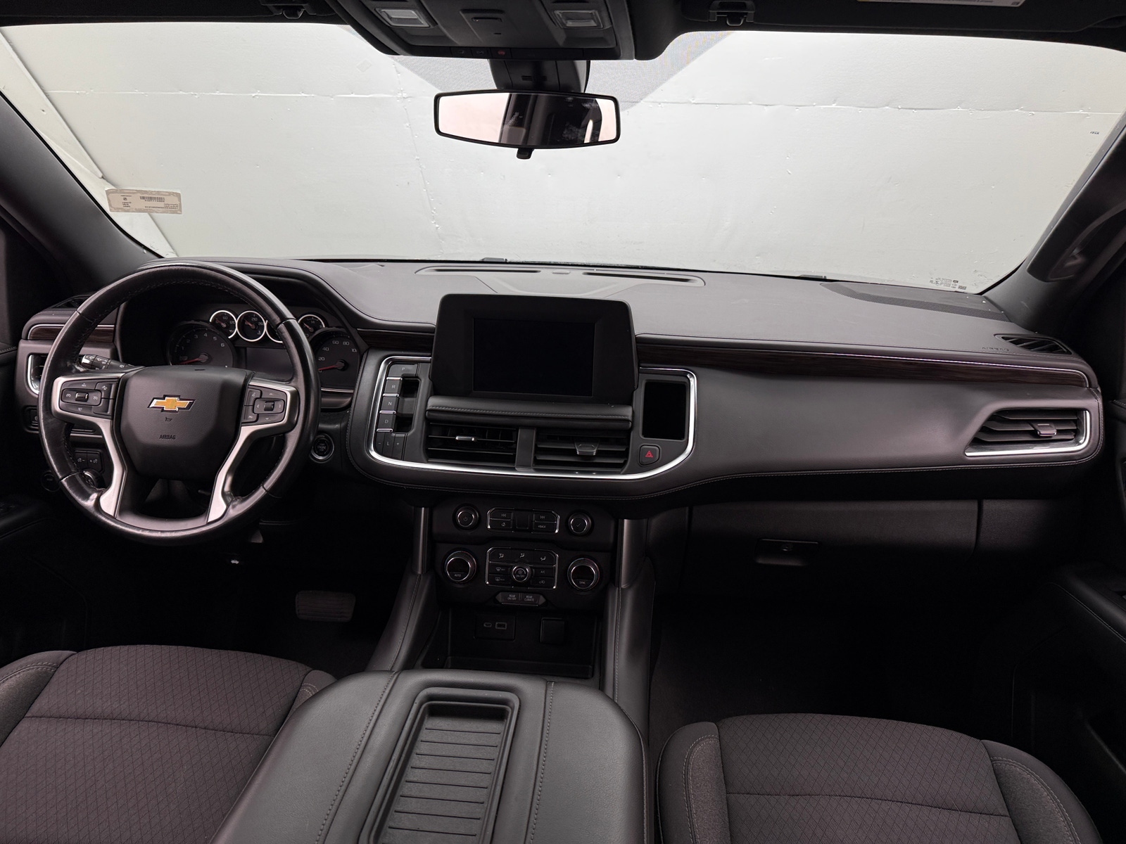 Thumbnail: 2022 Chevrolet Suburban - 3