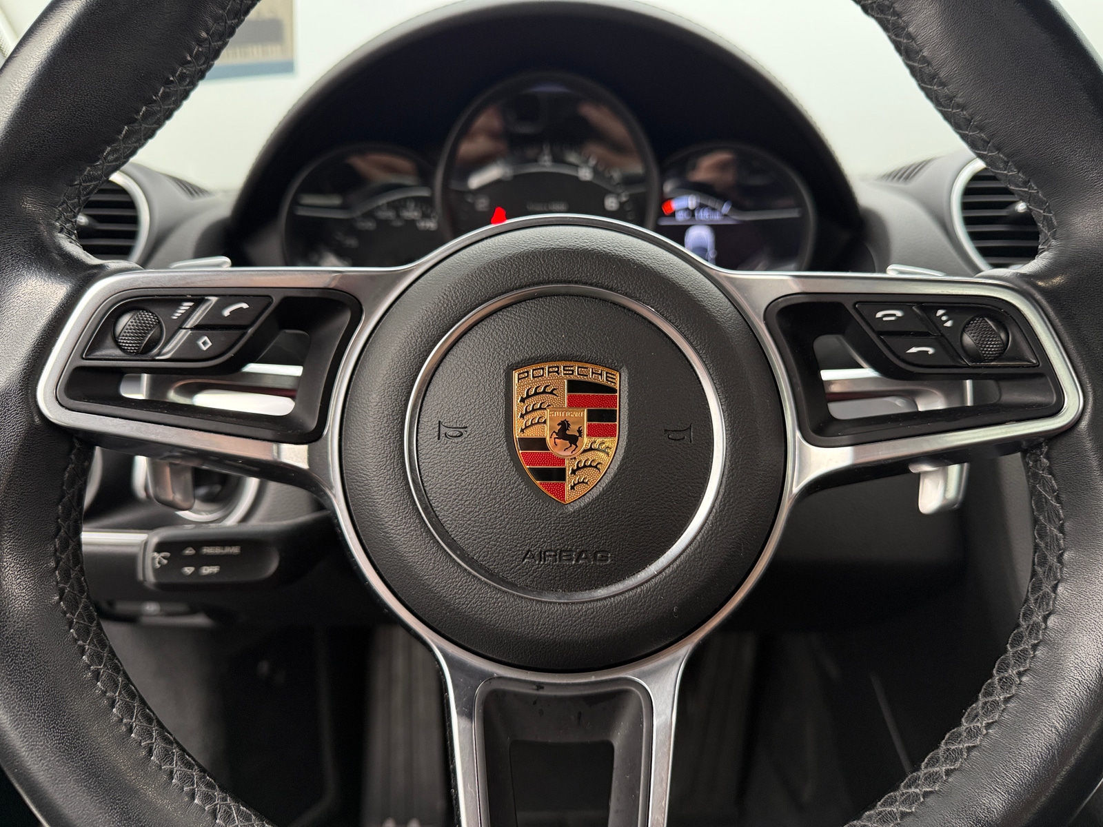 Thumbnail: 2018 Porsche 718 Boxster - 4