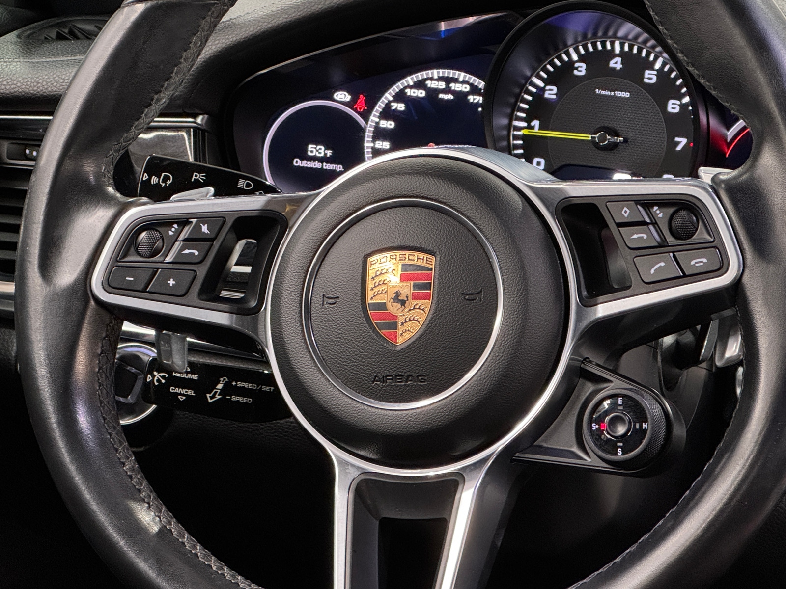Thumbnail: 2018 Porsche Panamera - 4