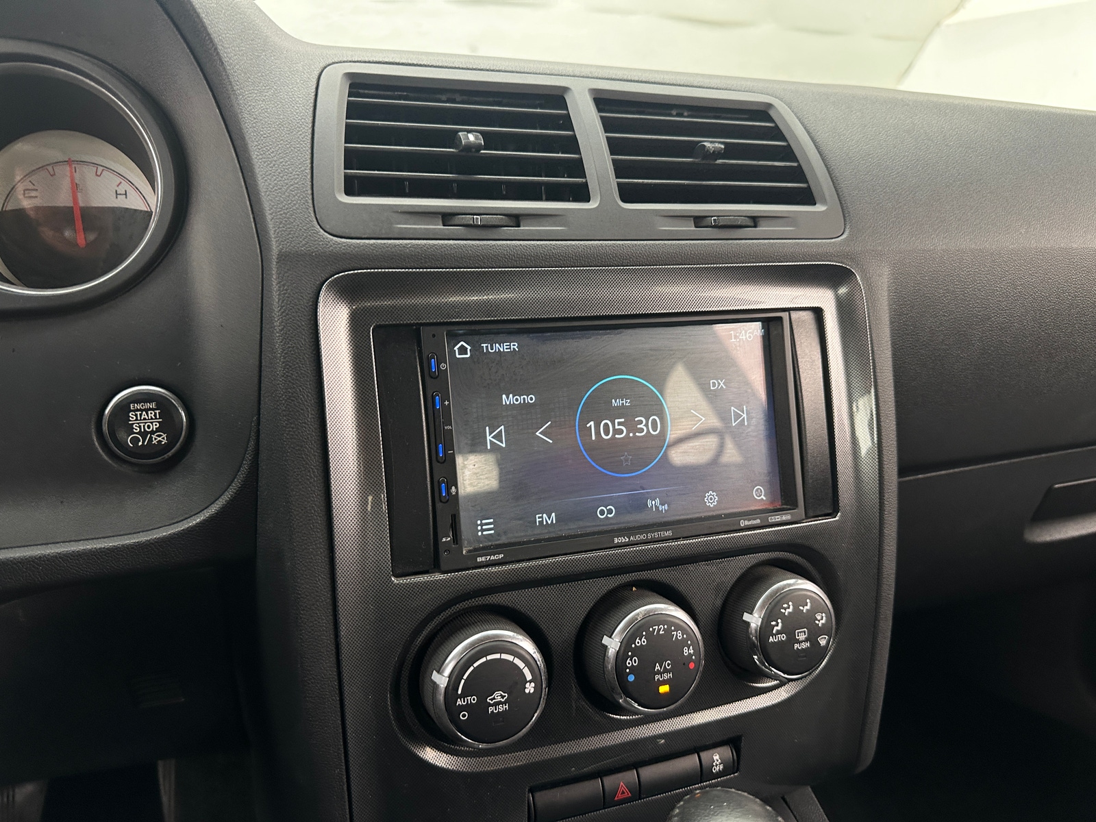Thumbnail: 2014 Dodge Challenger - 3