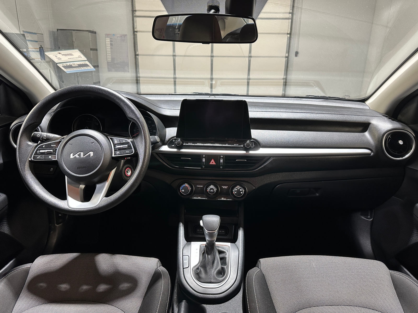Thumbnail: 2023 Kia Forte - 3