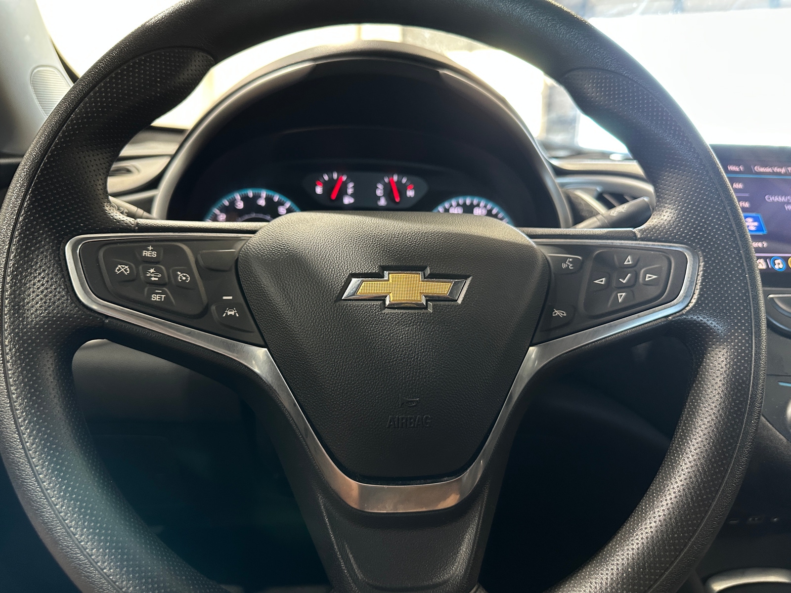 Thumbnail: 2024 Chevrolet Malibu - 5