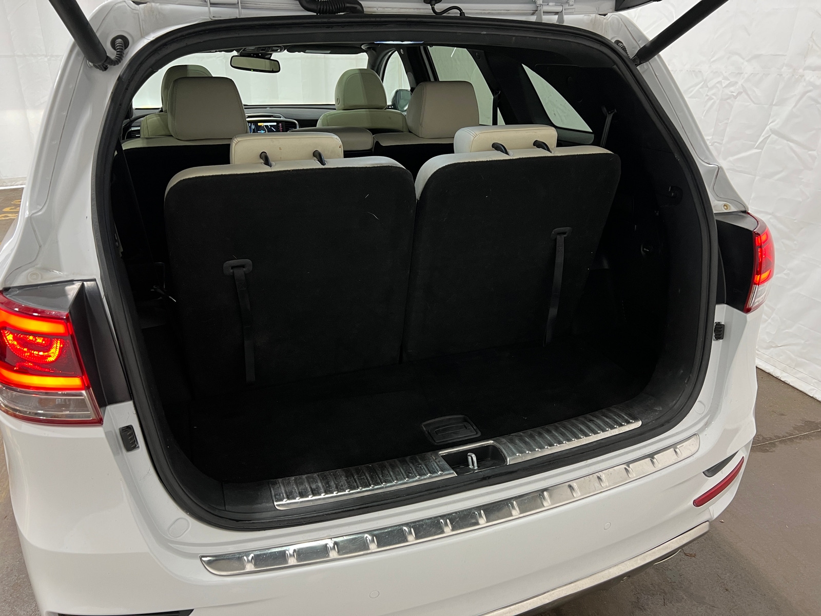 Thumbnail: 2018 Kia Sorento - 6