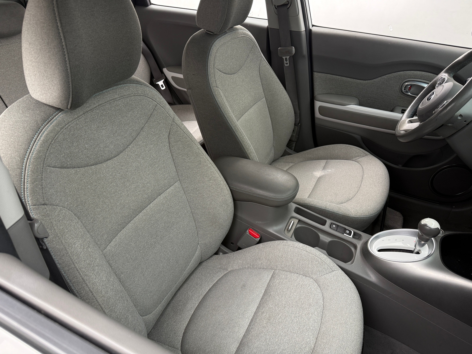 Thumbnail: 2017 Kia Soul EV - 2