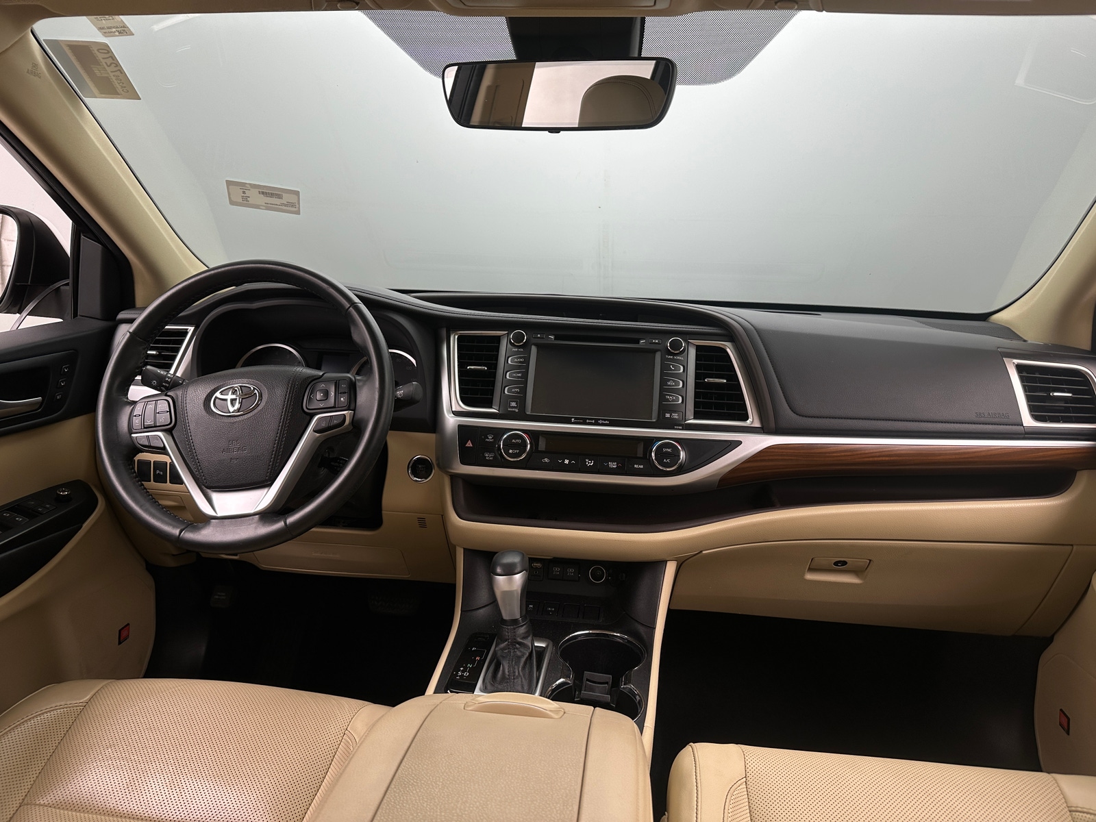 Thumbnail: 2018 Toyota Highlander - 2