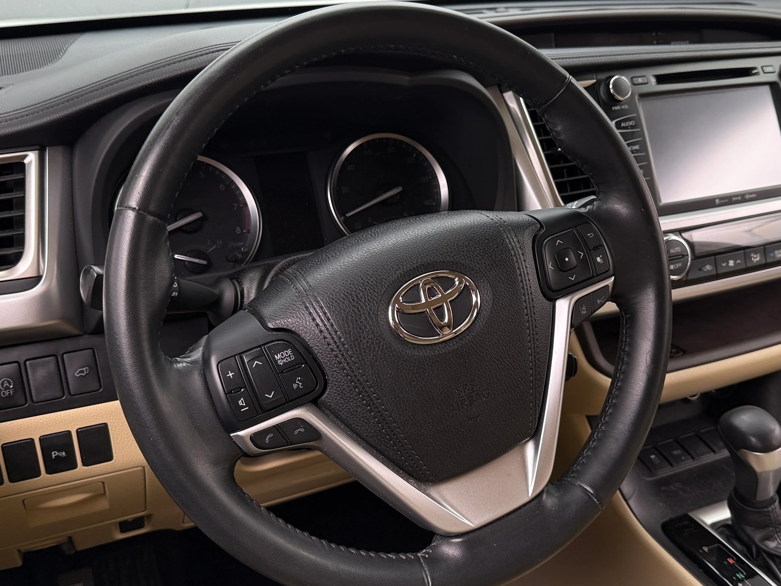 Thumbnail: 2018 Toyota Highlander - 4