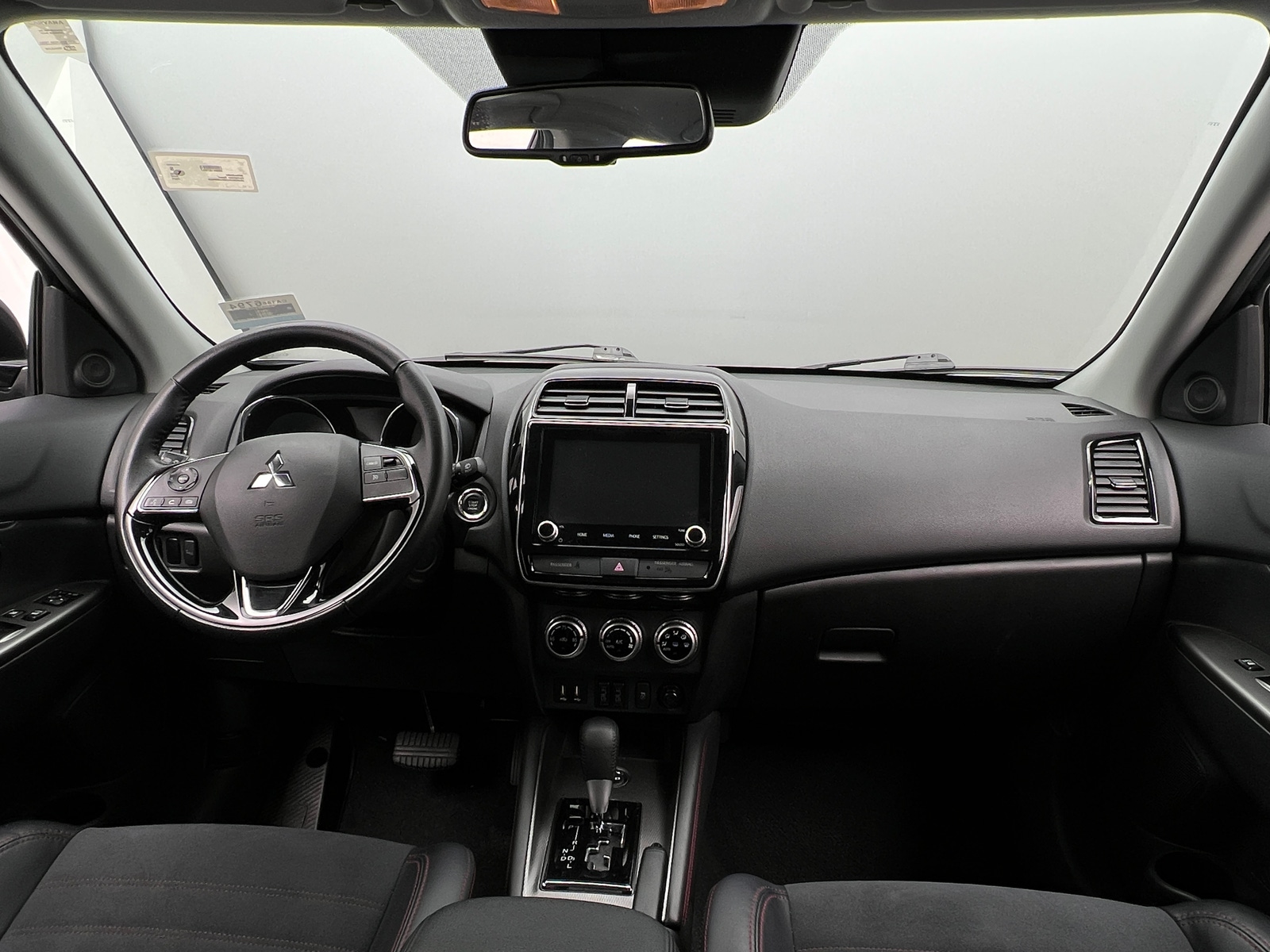 Thumbnail: 2024 Mitsubishi Outlander Sport - 3