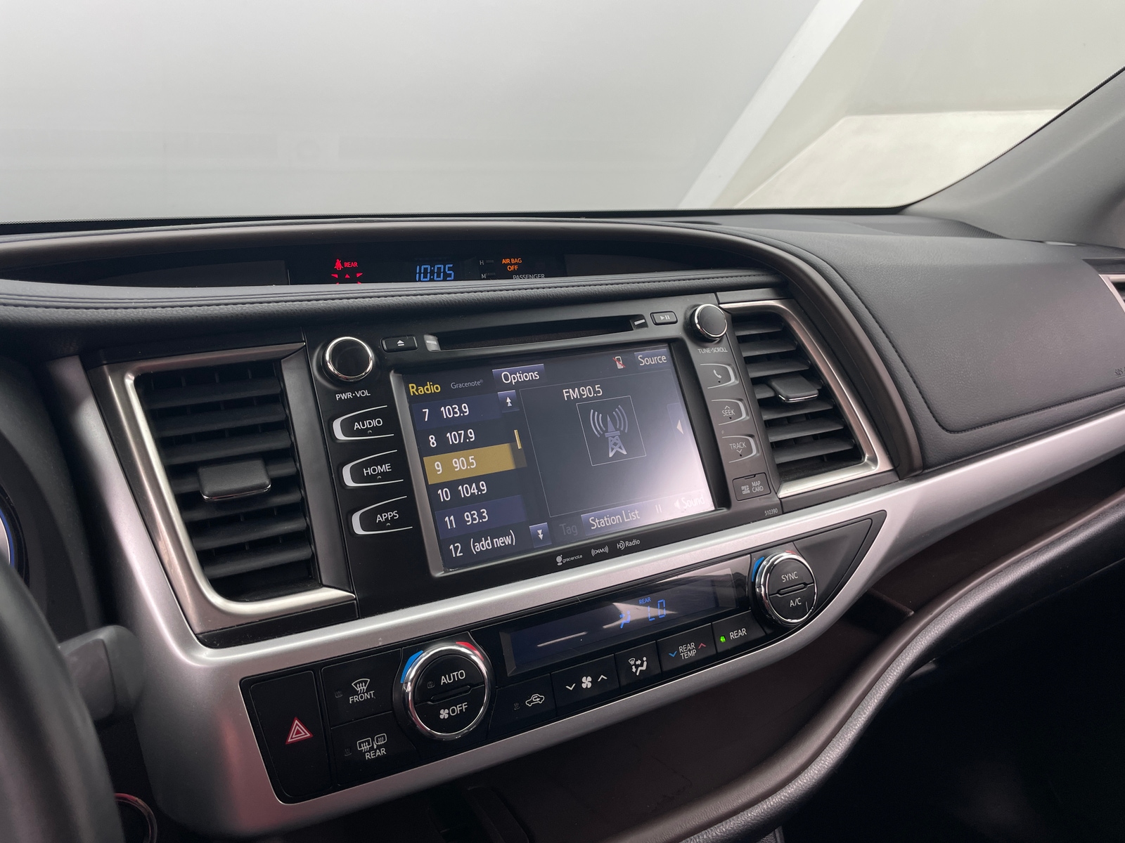 Thumbnail: 2019 Toyota Highlander - 3