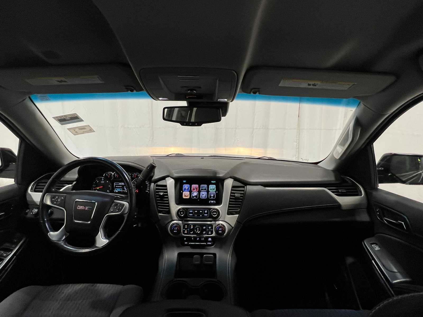 Thumbnail: 2018 GMC Yukon - 3