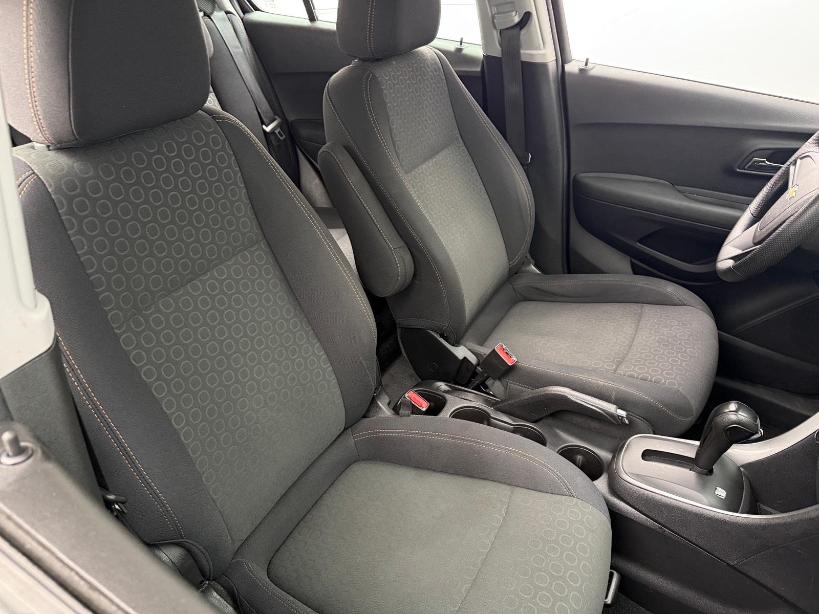 Thumbnail: 2020 Chevrolet Trax - 2