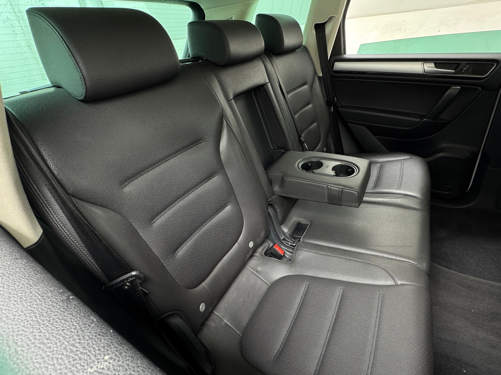 Thumbnail: 2015 Volkswagen Touareg - 6
