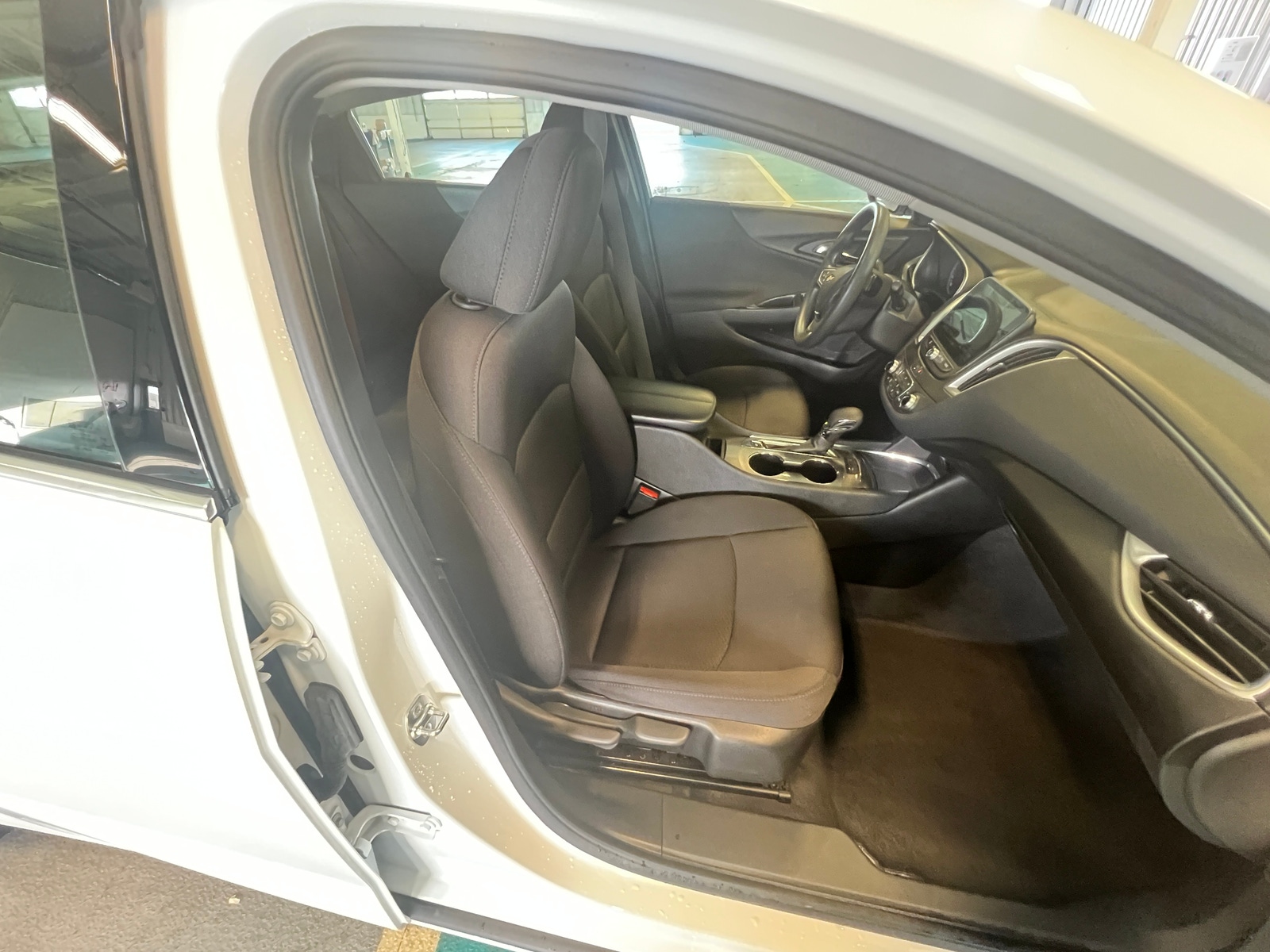 Thumbnail: 2024 Chevrolet Malibu - 2